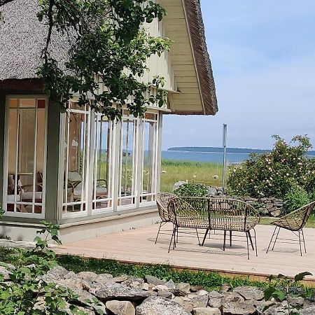 Hansi Puhkemaja Kuivastu Exteriör bild